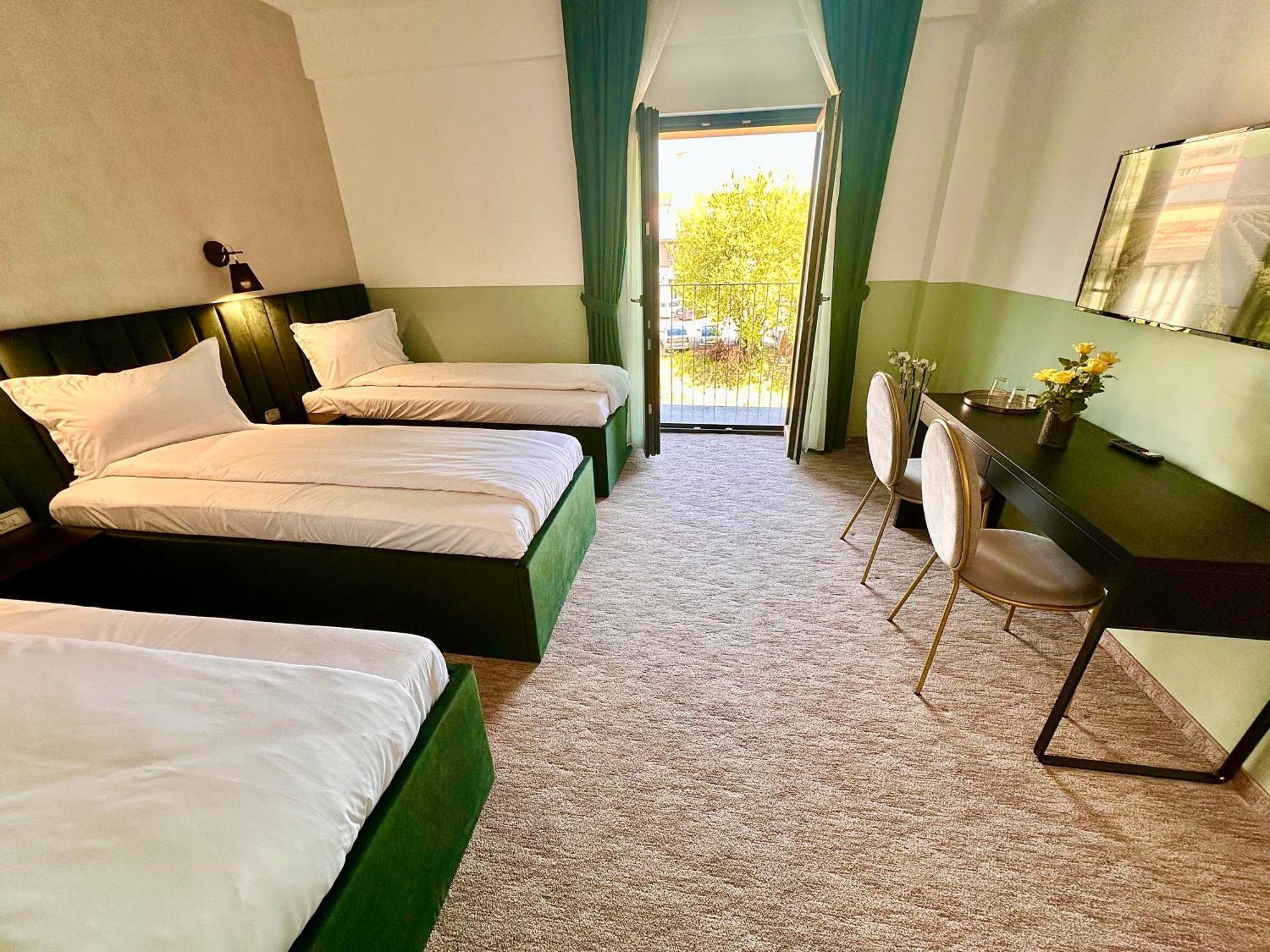 Hotel Agora Mures Târgu-Mureş Dış mekan fotoğraf